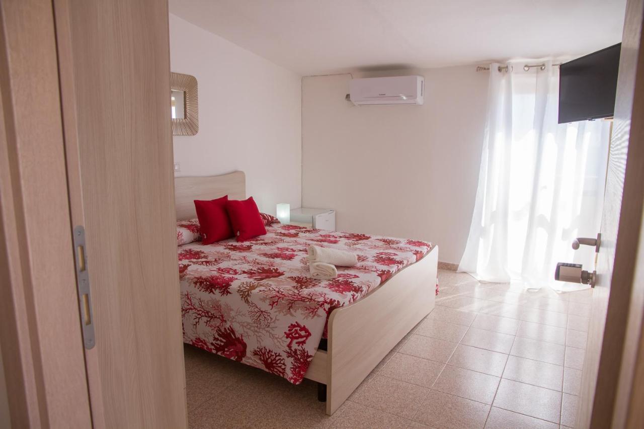 Bluriva Hotel Cirò Marina Buitenkant foto