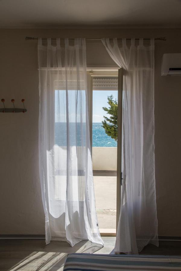 Bluriva Hotel Cirò Marina Buitenkant foto